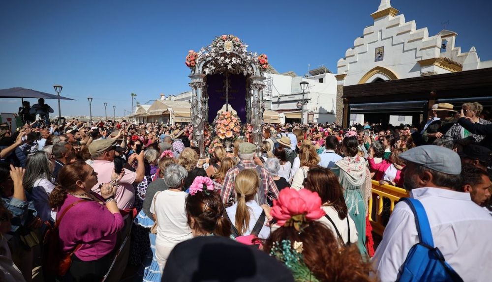 La hermandad del Rocío de Jerez llega a Malandar 